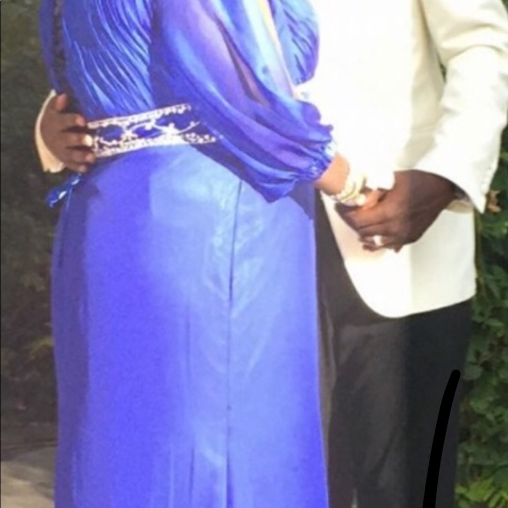 Dress - Picture 2 of 6